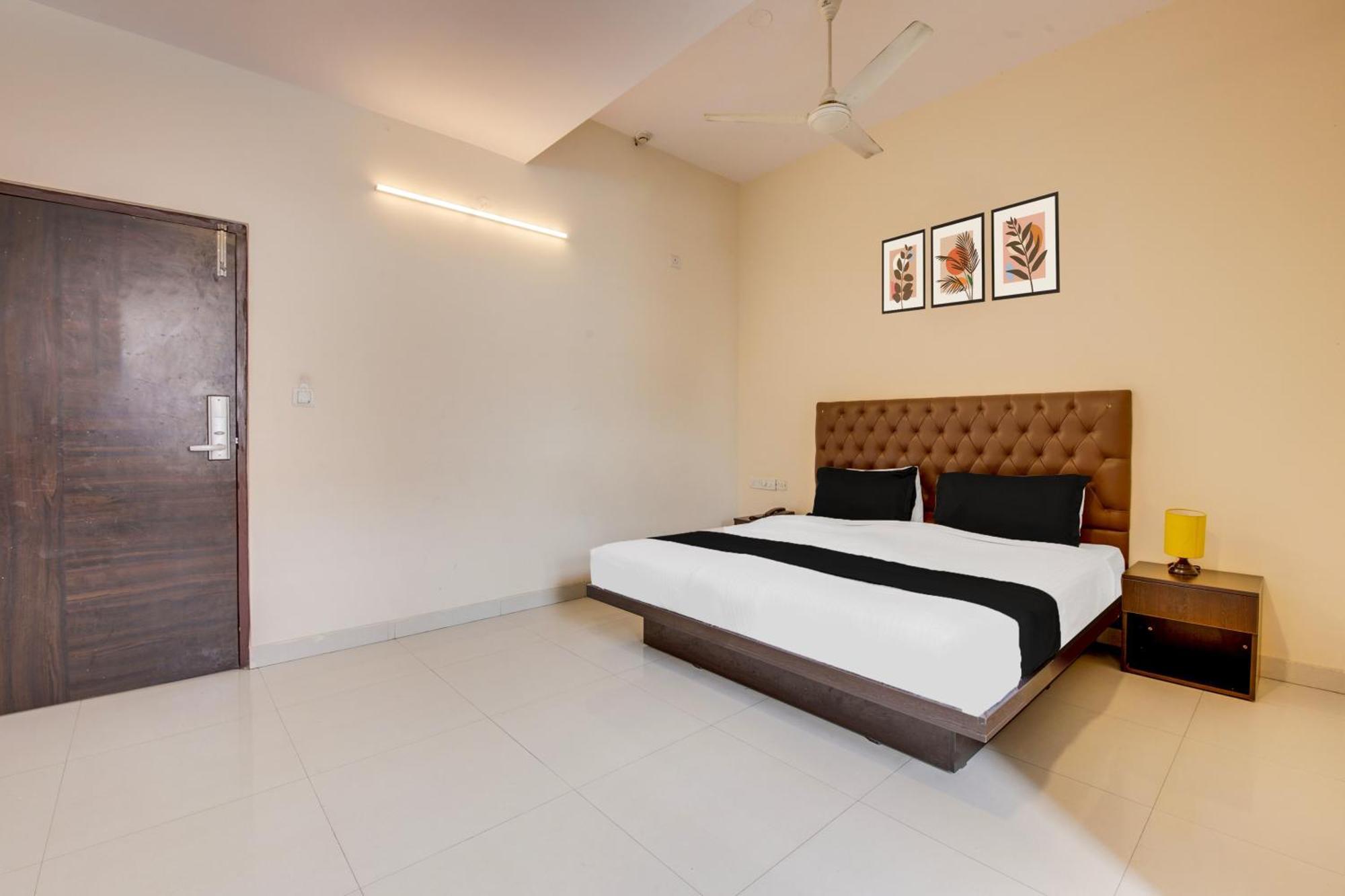 Super Townhouse Hbr Layout Bangalore Exterior photo